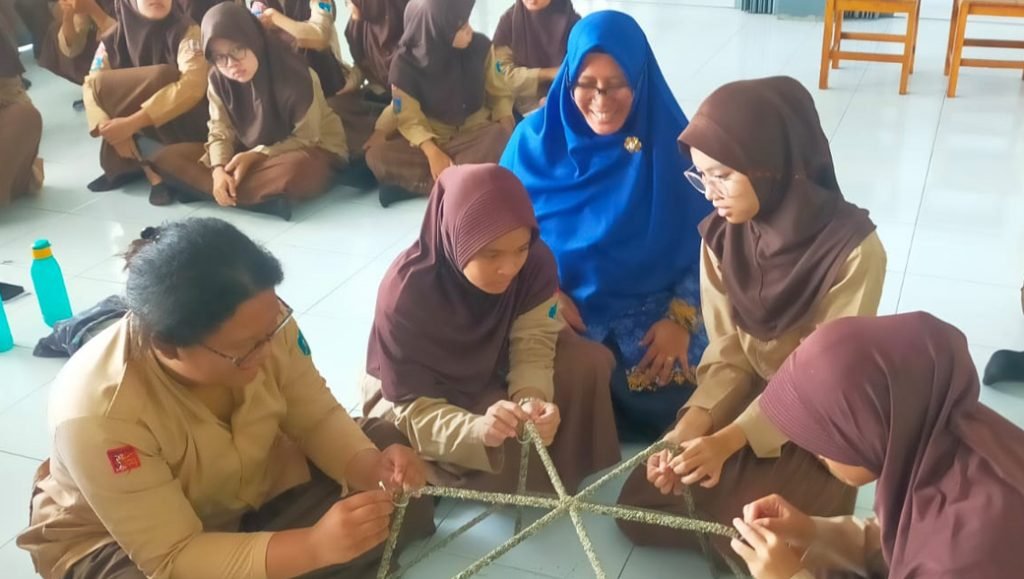 F-PTK BANTEN TARGETKAN 50 SEKOLAH DI BANTEN TEREDUKASI TERUMBU KARANG