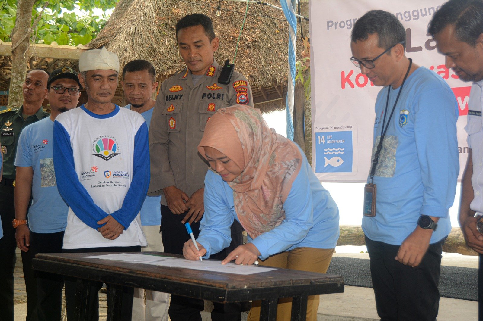 BUPATI IRNA MINTA APARAT TINDAK TEGAS PARA PERUSAK BIOTA LAUT