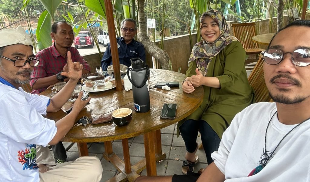 Diskusi Bahas Diskusi1