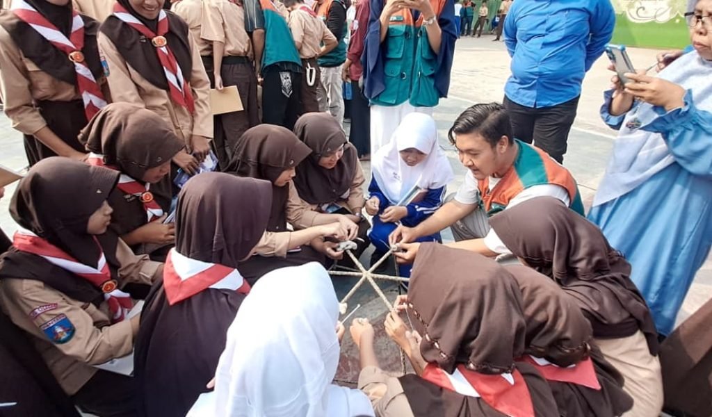 Praktik SMPN6clgn1